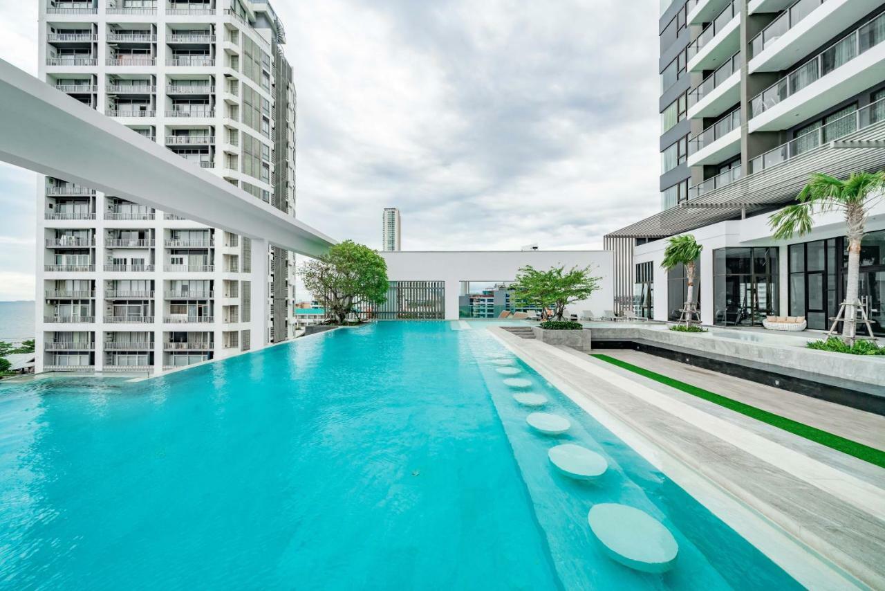 Pattaya Aeras Condotel Джомтьен Экстерьер фото